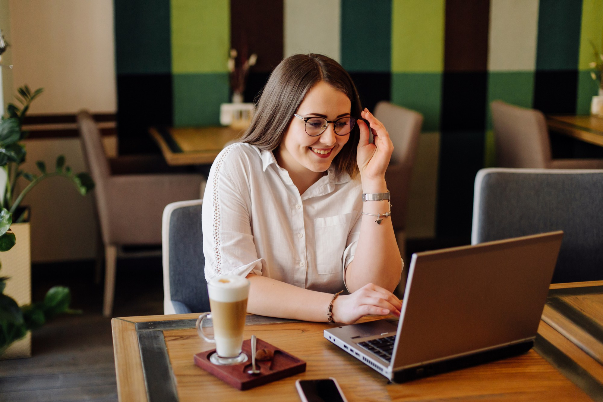 A 5-week Online Internship: Self-Exploring Markets of a Research IP